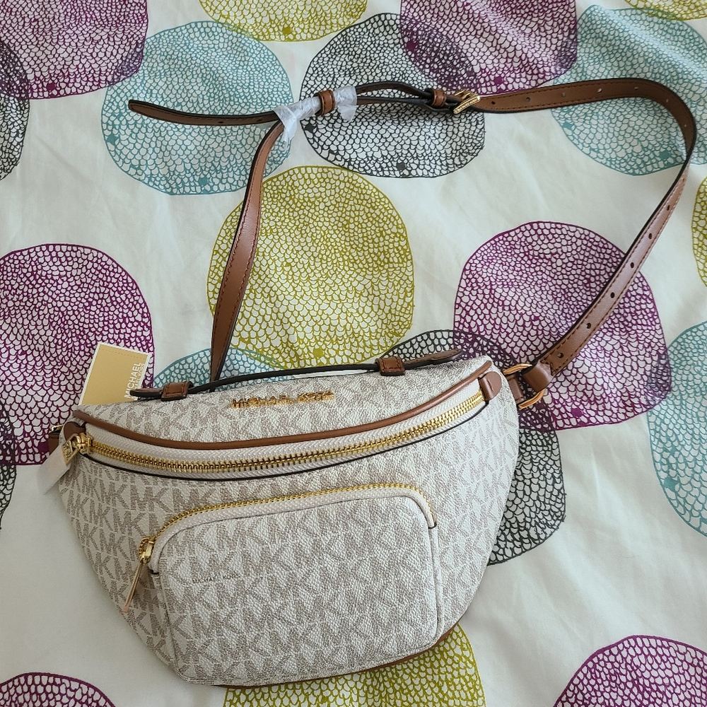 Michael kors fanny pack Vanilla